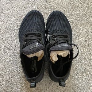 New balance sneakers brand new with tag